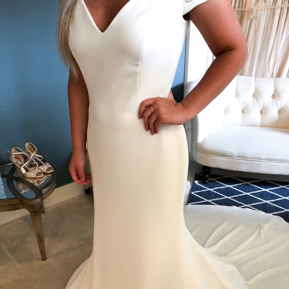 Pronovias Ella gown